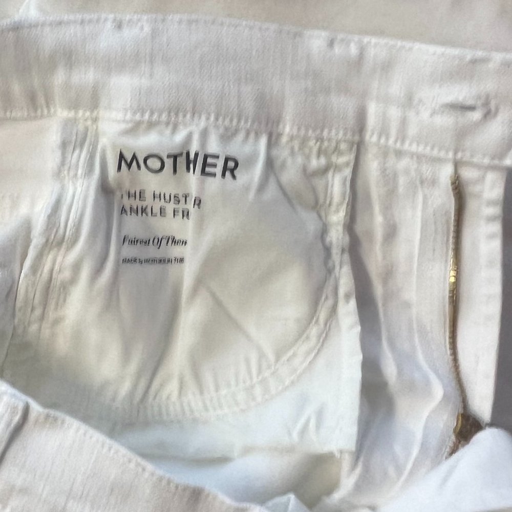 NWT! Mother Women's The Hustler Ankle Fray Jeans, Fairest of Them All, White, 28 - Picture 9 of 11